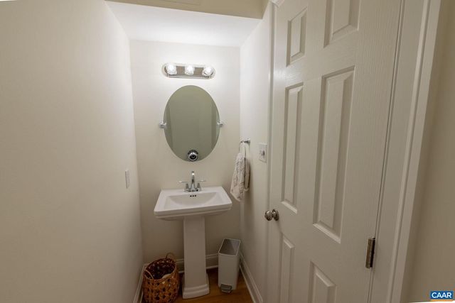 320 HARVEST DR, Charlottesville, VA 22903