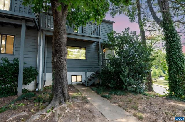 320 HARVEST DR, Charlottesville, VA 22903