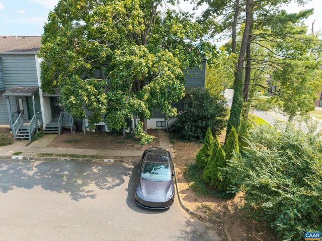 320 HARVEST DR, Charlottesville, VA 22903