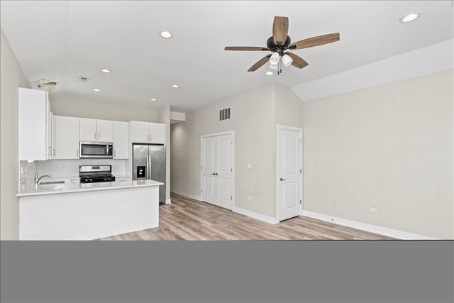 6622 S University Avenue 3, Chicago, IL 60637