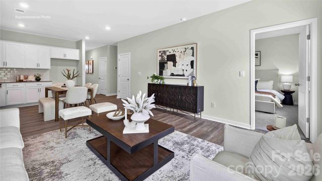 1441 7th Street Drive NE, Hickory, NC 28601