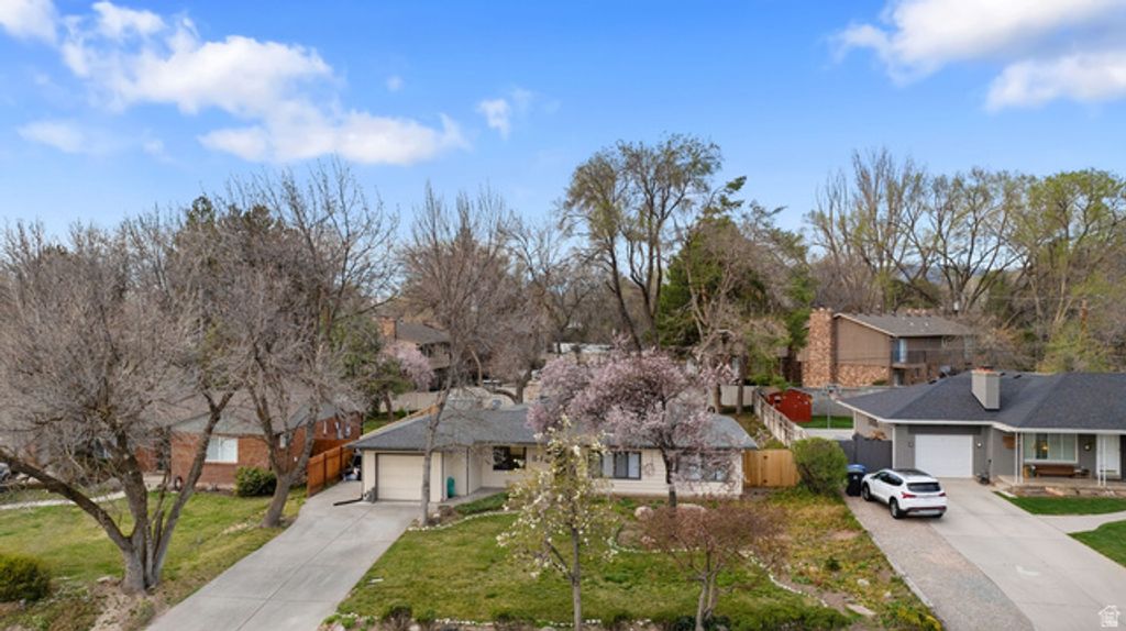 1889 E 4675 S, Holladay, UT 84117 — photo 2