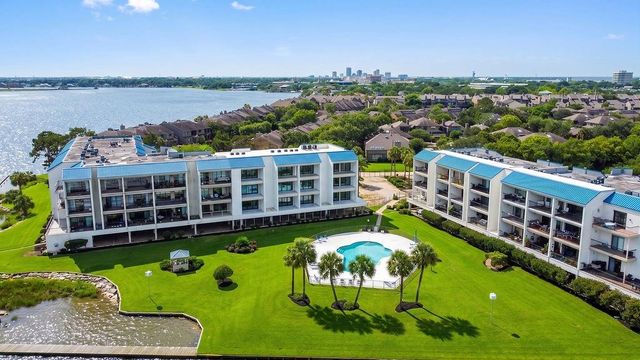 401 Lakeside Lane 311, Houston, TX 77058