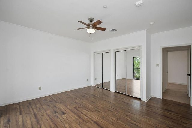 401 Lakeside Lane 311, Houston, TX 77058