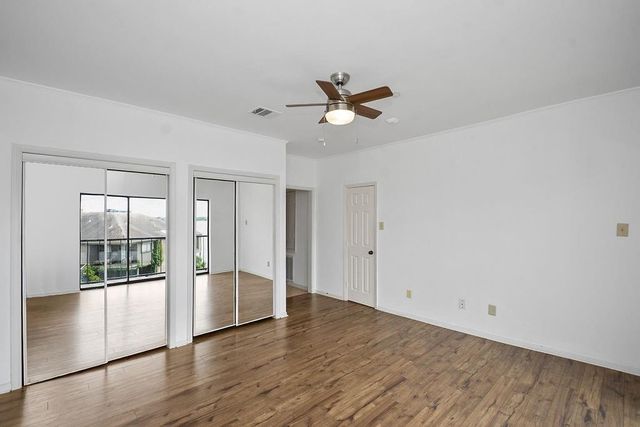 401 Lakeside Lane 311, Houston, TX 77058