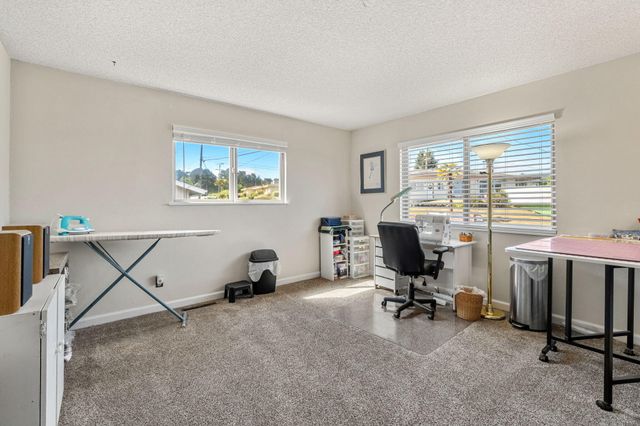 6829 Bret Harte Lane, Eureka, CA 95503