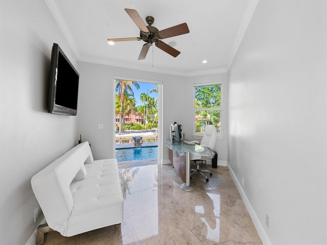 208 SE 10th Terrace, Fort Lauderdale, FL 33301