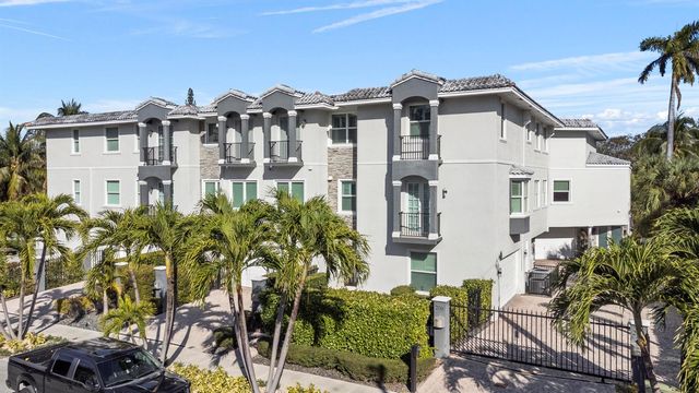 208 SE 10th Terrace, Fort Lauderdale, FL 33301