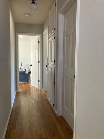 700 Aqua Vista Drive, Granbury, TX 76049