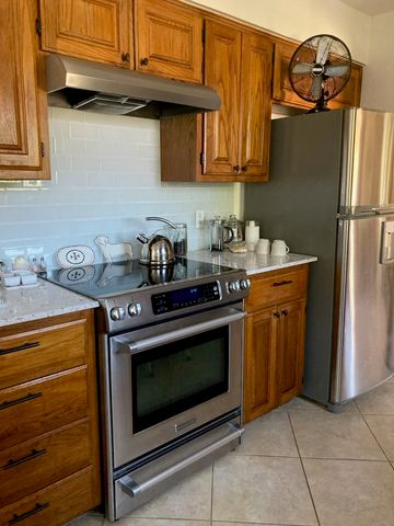 700 Aqua Vista Drive, Granbury, TX 76049