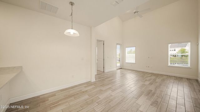 211 CLIFTON BAY LP, St. Johns, FL 32259