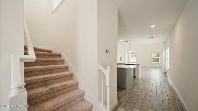 211 CLIFTON BAY LP, St. Johns, FL 32259