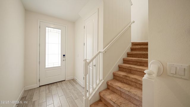 211 CLIFTON BAY LP, St. Johns, FL 32259