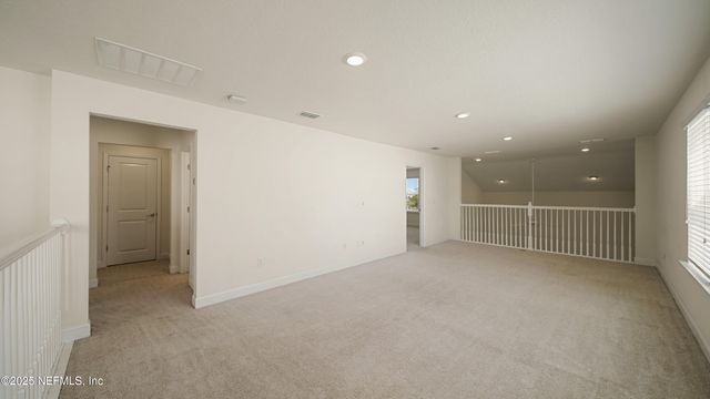 211 CLIFTON BAY LP, St. Johns, FL 32259