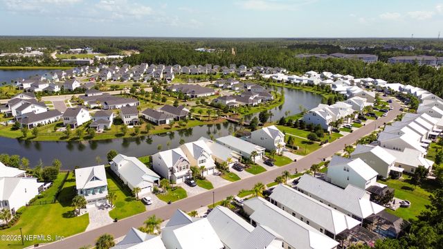 211 CLIFTON BAY LP, St. Johns, FL 32259