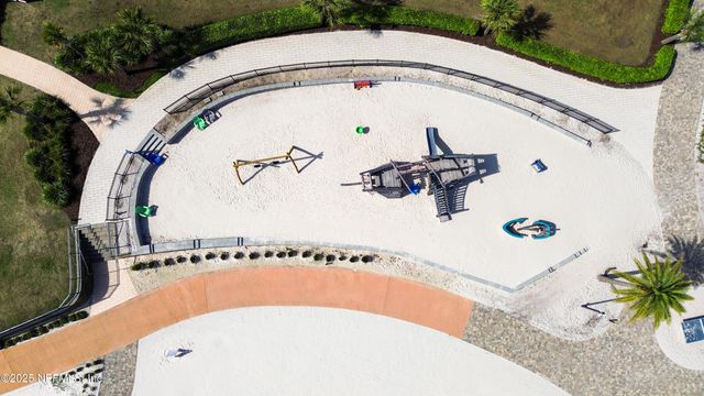 211 CLIFTON BAY LP, St. Johns, FL 32259