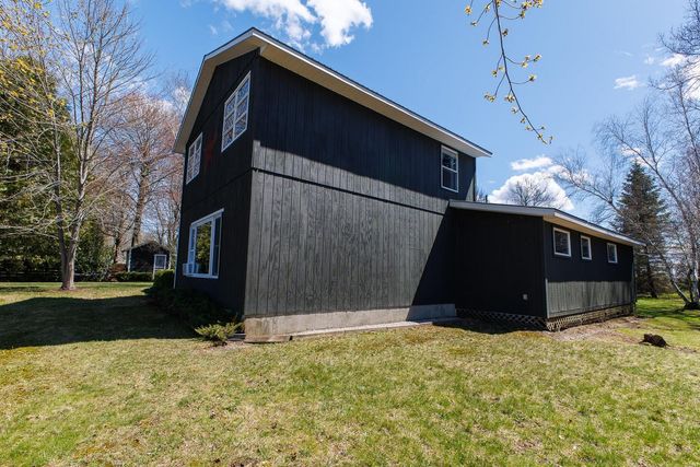 31 Leo Drive, Swanton, VT 05488