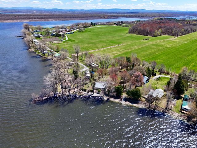 31 Leo Drive, Swanton, VT 05488