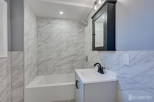 704 Wood Avenue, Colonia, NJ 07067