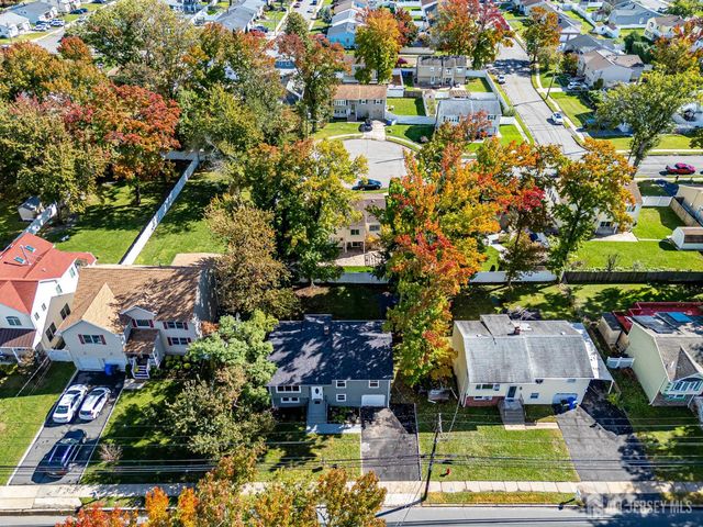 704 Wood Avenue, Colonia, NJ 07067