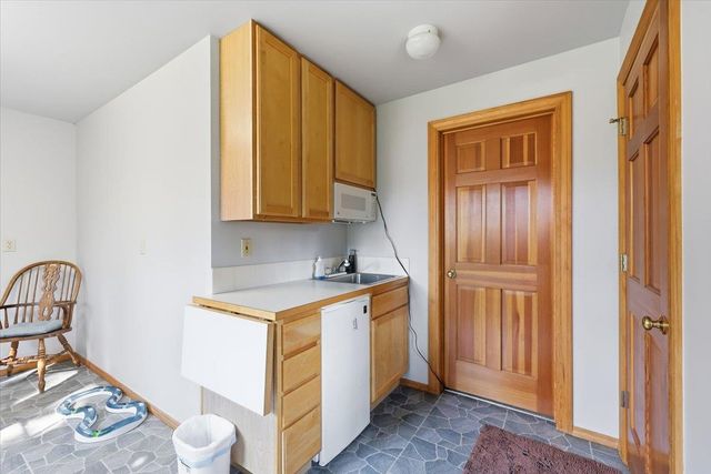 8417 S Windmill Rd, Spokane, WA 99223