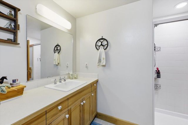 8417 S Windmill Rd, Spokane, WA 99223