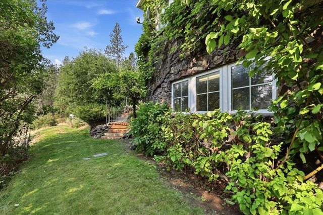 8417 S Windmill Rd, Spokane, WA 99223