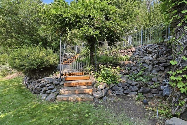 8417 S Windmill Rd, Spokane, WA 99223