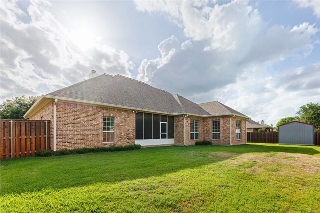 937 Queen Elizabeth Drive, Mcgregor, TX 76657