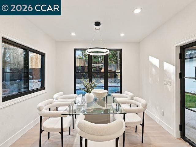 27 Crest Ave, Alamo, CA 94507