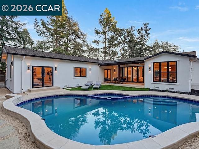 27 Crest Ave, Alamo, CA 94507
