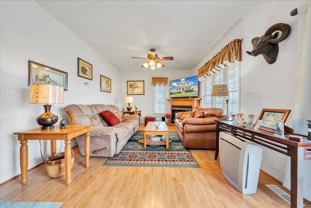 1064 Savanna Hills DR, Moneta, VA 24121