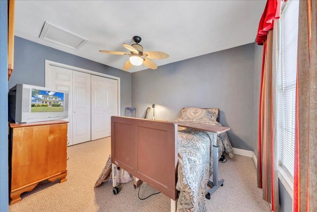 1064 Savanna Hills DR, Moneta, VA 24121