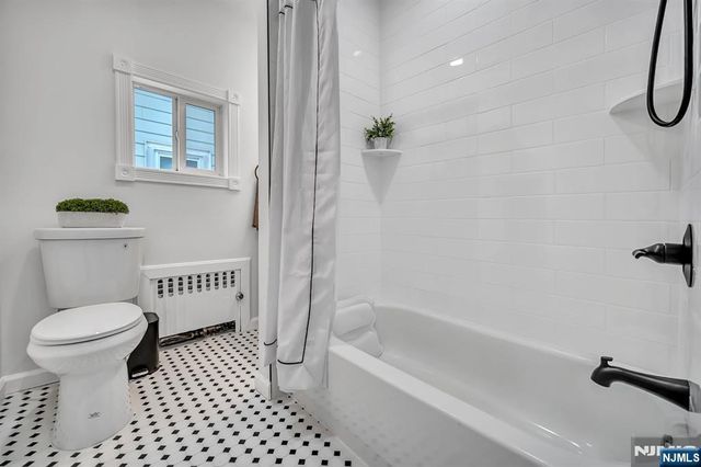 238 Franklin Street, Bloomfield, NJ 07003