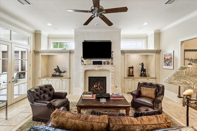 2242 Pelham Drive, Houston, TX 77019