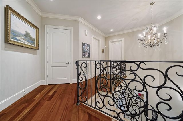 2242 Pelham Drive, Houston, TX 77019