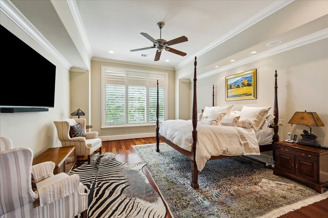 2242 Pelham Drive, Houston, TX 77019
