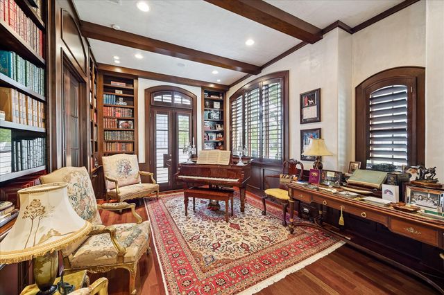 2242 Pelham Drive, Houston, TX 77019