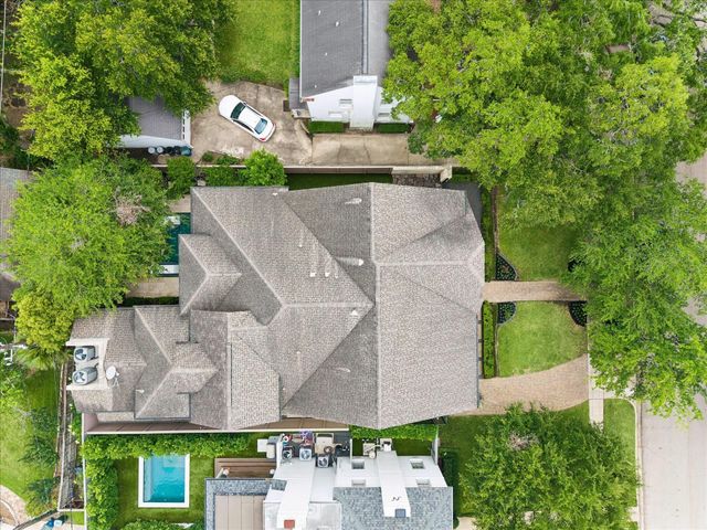 2242 Pelham Drive, Houston, TX 77019