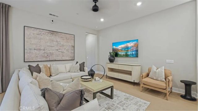 998 Snowberry Place, Montebello, CA 90640