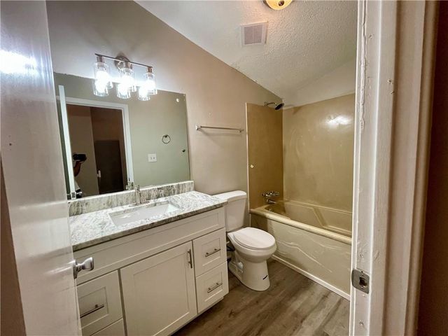 5806 Par Four Court, Lithonia, GA 30038