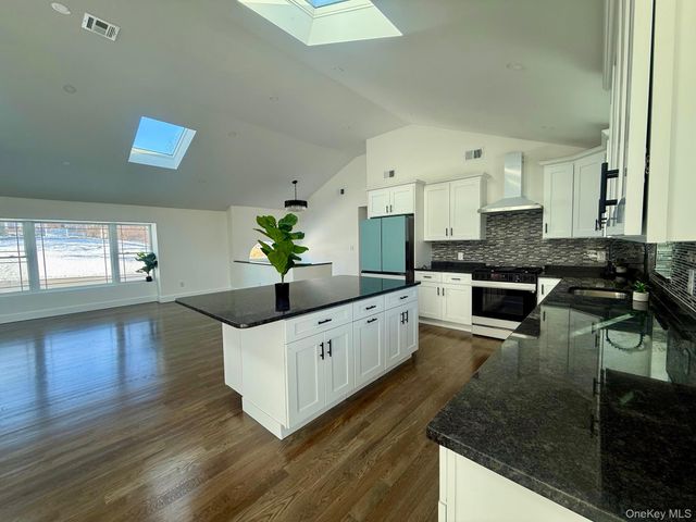 38 Mayer Drive, Lloyd, NY 12528