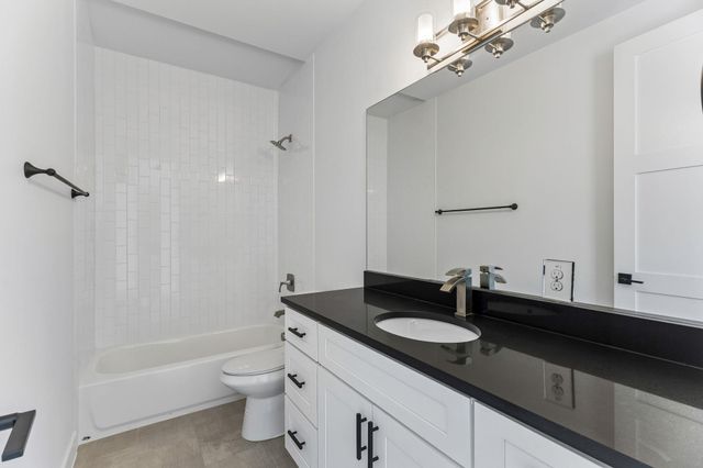 1130 Spur ST A, Austin, TX 78721