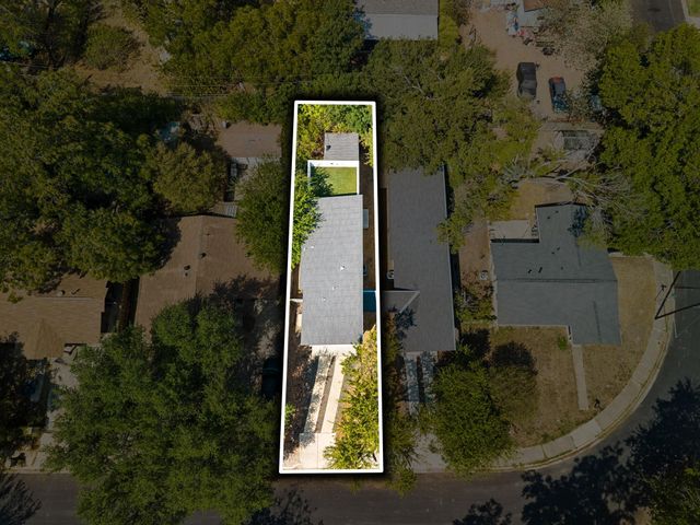 1130 Spur ST A, Austin, TX 78721