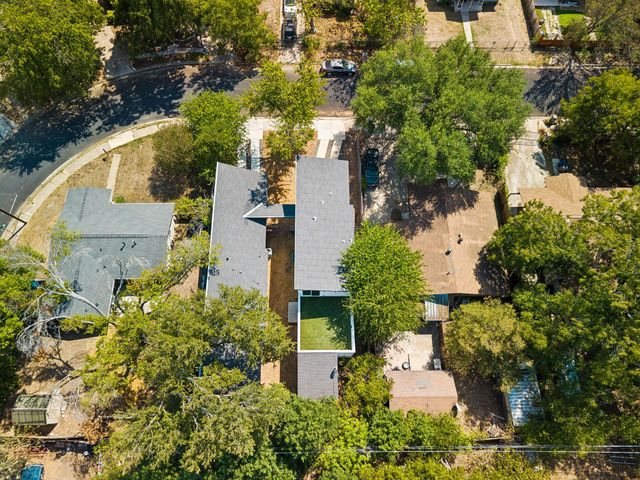 1130 Spur ST A, Austin, TX 78721