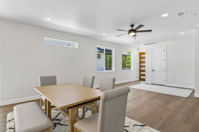 1130 Spur ST A, Austin, TX 78721