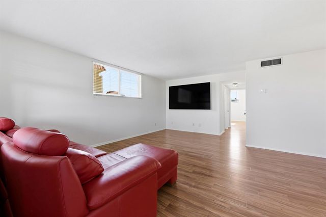 109 Paradise Harbour Blvd 415, North Palm Beach, FL 33408
