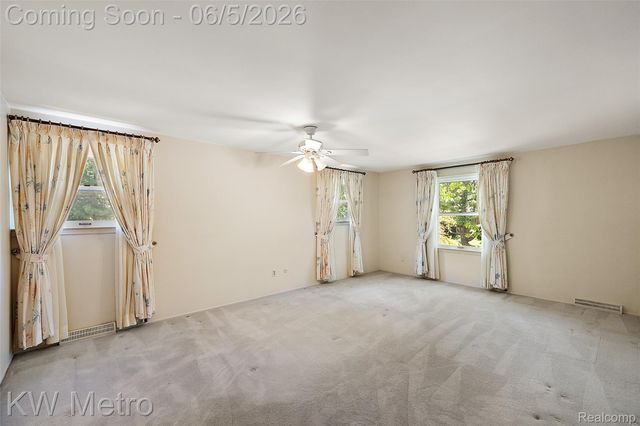7036 Lindenmere Drive, Bloomfield Hills, MI 48301