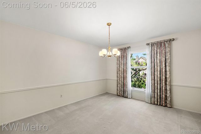 7036 Lindenmere Drive, Bloomfield Hills, MI 48301