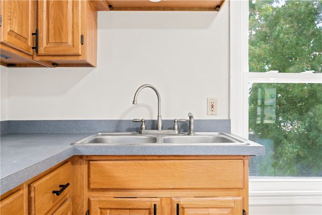 801 Vine, Liberty Boro, PA 15133